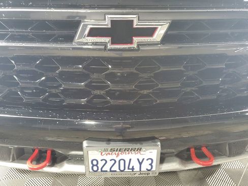 Used 2024 Chevrolet Silverado 1500 ZR2 image 10