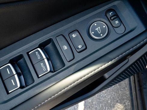 Used 2025 Honda Accord Sport image 18