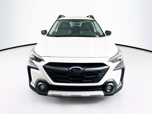 Used 2023 Subaru Outback Limited image 2