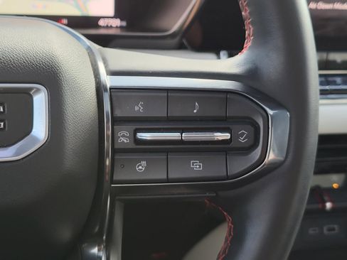 Used 2023 GMC Canyon AT4X image 25