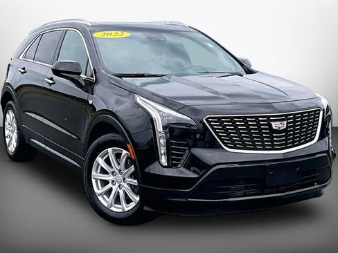 Used 2022 Cadillac XT4 Luxury w/ Cold Weather Package AWD/4WD image 10