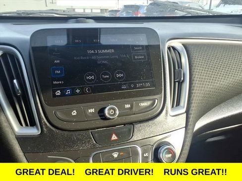 Used 2019 Chevrolet Malibu LS image 18