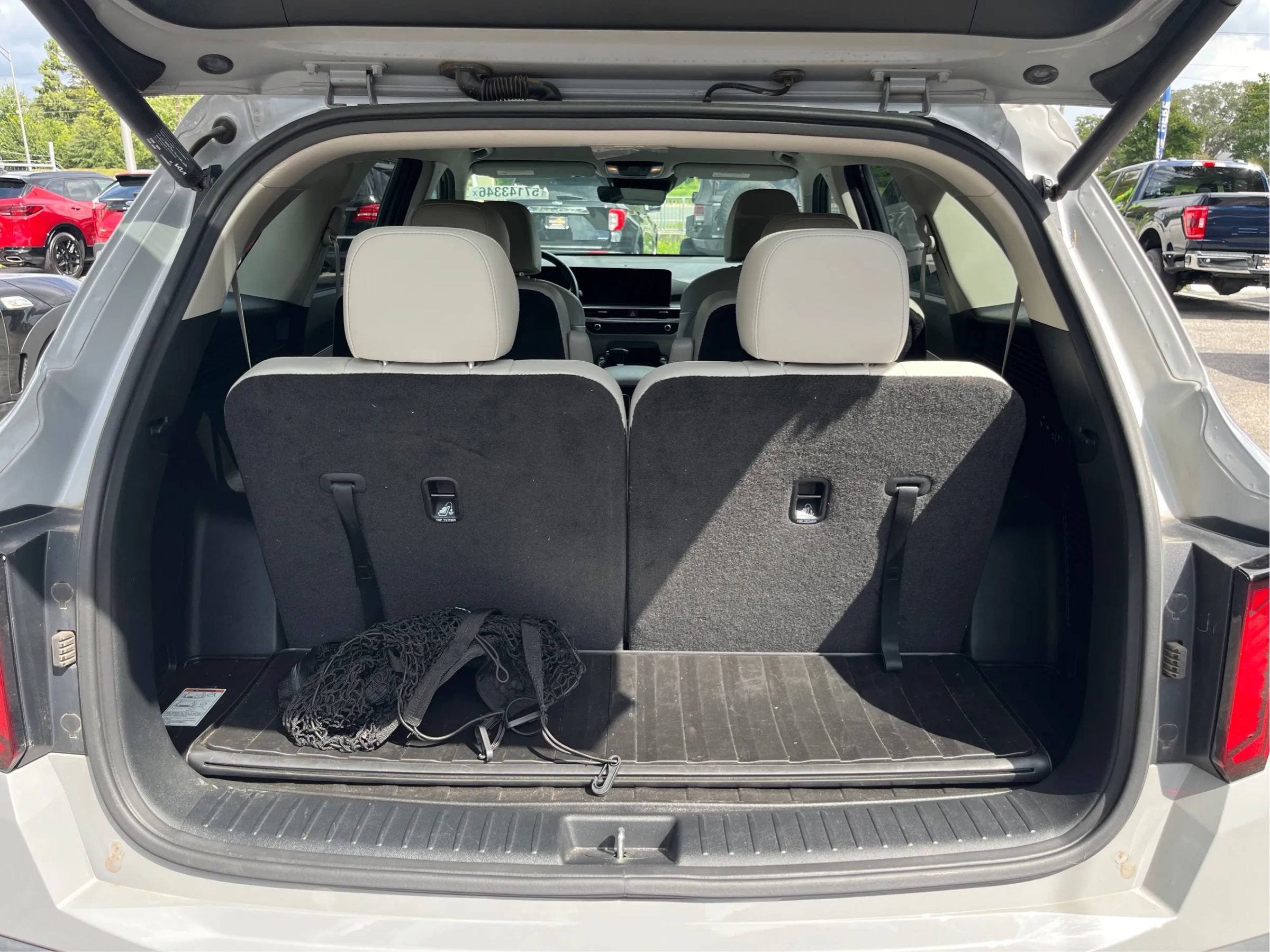 Used 2024 Kia Sorento EX FWD image 11