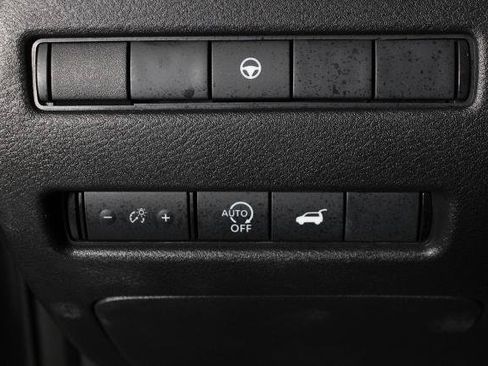 Certified 2026 Nissan Rogue SL FWD image 24