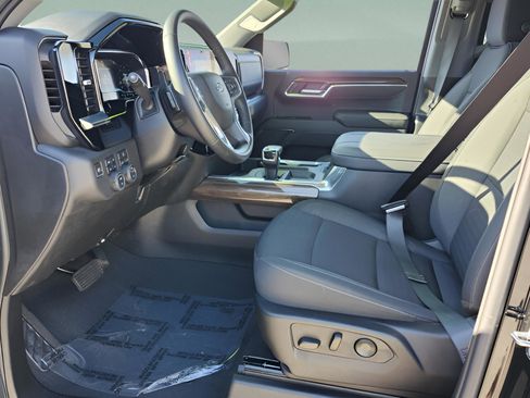 Used 2024 Chevrolet Silverado 1500 RST image 9