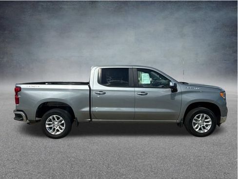Used 2023 Chevrolet Silverado 1500 LT AWD/4WD image 11