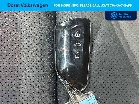 Certified 2025 Volkswagen Atlas SE w/ Black Wheel Package image 28