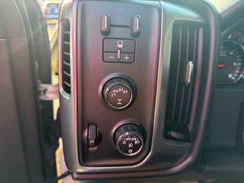 Used 2017 Chevrolet Silverado 1500 LT w/ Rally 2 Edition image 29