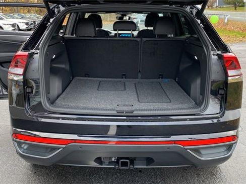 New 2026 Volkswagen Atlas Cross Sport SE image 27