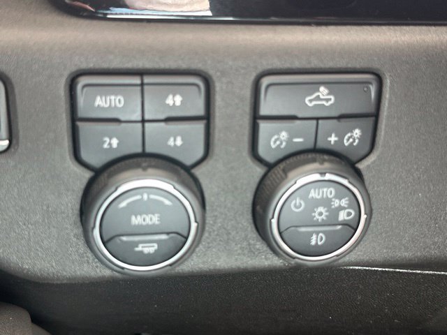 Used 2023 Chevrolet Silverado 1500 RST AWD/4WD image 30