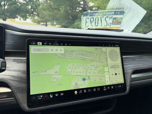 Used 2022 Rivian R1S Launch Edition AWD/4WD image 54