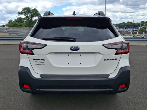 Certified 2025 Subaru Outback Onyx Edition AWD/4WD image 5