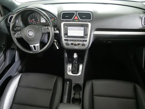 Used 2013 Volkswagen Eos Komfort FWD image 10