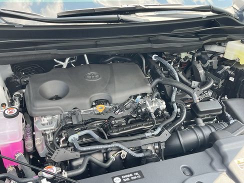 Used 2026 Toyota Sienna Limited FWD image 18