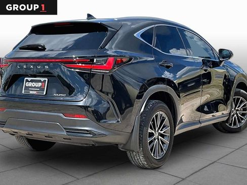 Used 2025 Lexus NX 250 FWD image 11