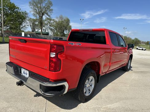 Used 2021 Chevrolet Silverado 1500 LT AWD/4WD image 3