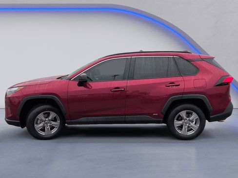 Used 2023 Toyota RAV4 LE image 10