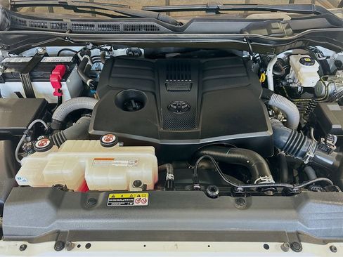 Used 2023 Toyota Tundra Limited image 27