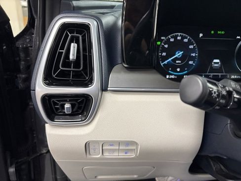 Used 2023 Kia Sorento SX Prestige image 28