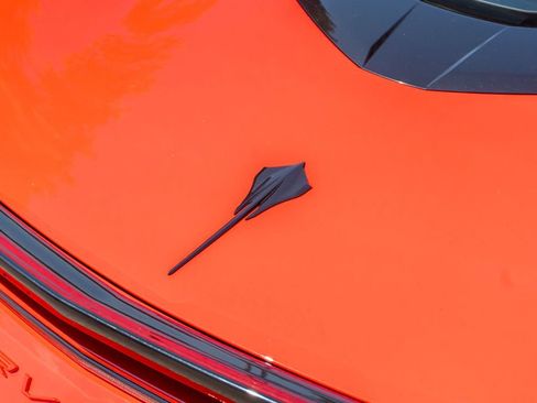 Used 2021 Chevrolet Corvette Stingray Preferred Cpe w/ Z51 Performance Package RWD image 8
