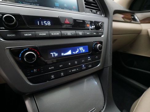 Used 2017 Hyundai Sonata Limited w/ Ultimate Package 04 image 20