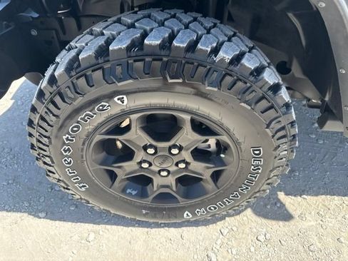 Used 2023 Jeep Wrangler Unlimited AWD/4WD image 26