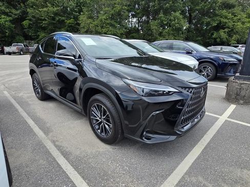 Used 2025 Lexus NX 250 FWD w/ Accessory Package (2T) image 1