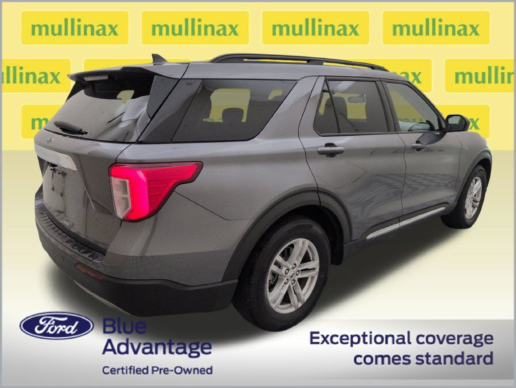 Used 2021 Ford Explorer XLT w/ Equipment Group 202A RWD image 3