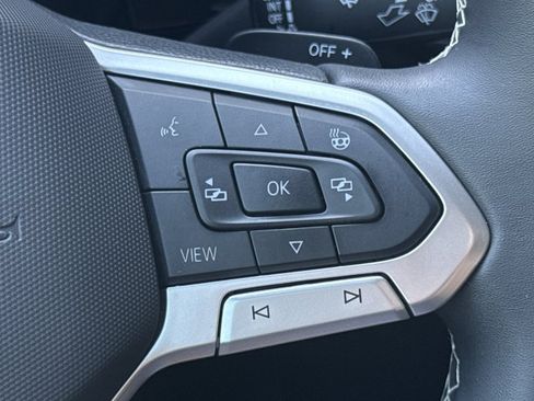 Used 2024 Volkswagen Atlas SE FWD image 22