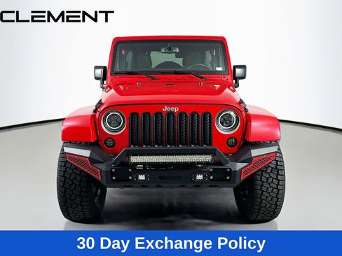 Used 2016 Jeep Wrangler Unlimited Sahara w/ Max Tow Package AWD/4WD image 3