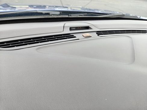 Used 2017 Ford Fusion SE FWD image 7