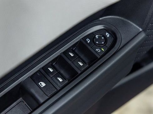 Certified 2025 MINI Cooper S image 14