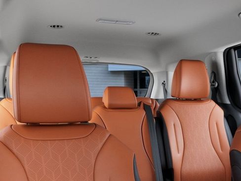 New 2026 Kia Carnival EX FWD image 27