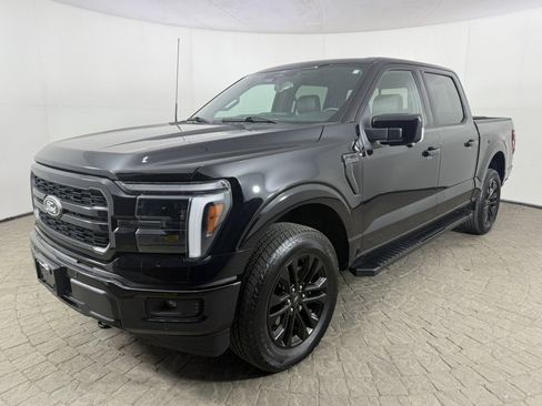 Used 2025 Ford F150 Lariat AWD/4WD image 3
