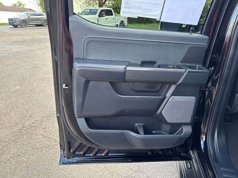 Used 2025 Ford F150 Lariat AWD/4WD image 18