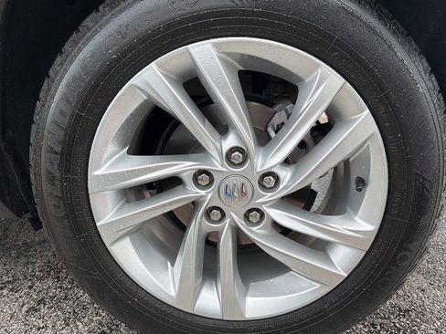 Used 2024 Buick Envista Preferred image 13