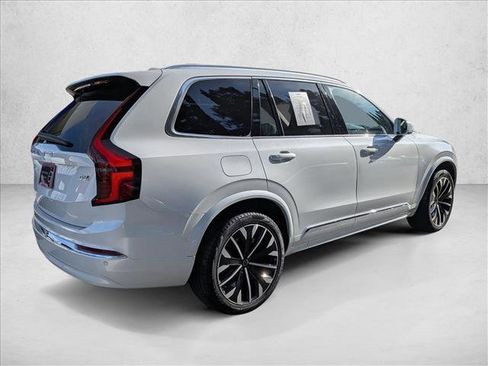 Certified 2025 Volvo XC90 B6 Plus w/ Protection Package Premier image 5