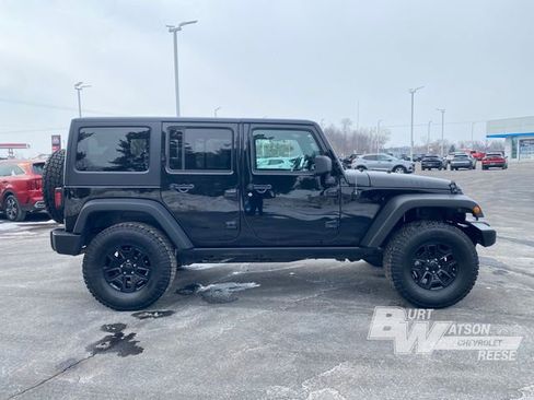 Used 2017 Jeep Wrangler Unlimited Sport image 8