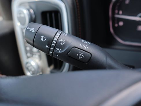 Used 2022 GMC Sierra 1500 AT4 w/ Technology Package image 20