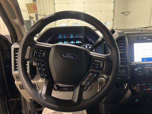 Used 2022 Ford F250 XLT w/ XLT Premium Package image 17