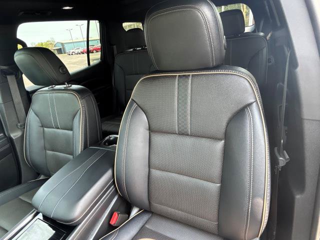 Used 2026 Chevrolet Traverse High Country w/ LPO, Floor Liner Package AWD/4WD image 14