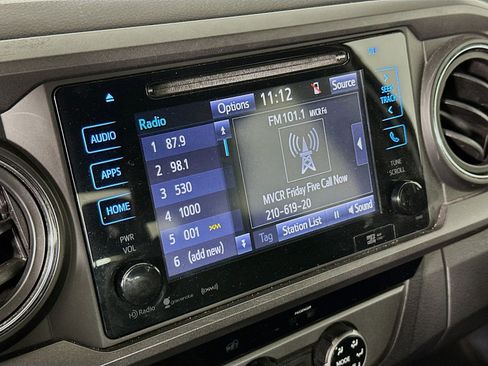 Certified 2017 Toyota Tacoma TRD Off-Road w/ Tow Package (A/T) image 15