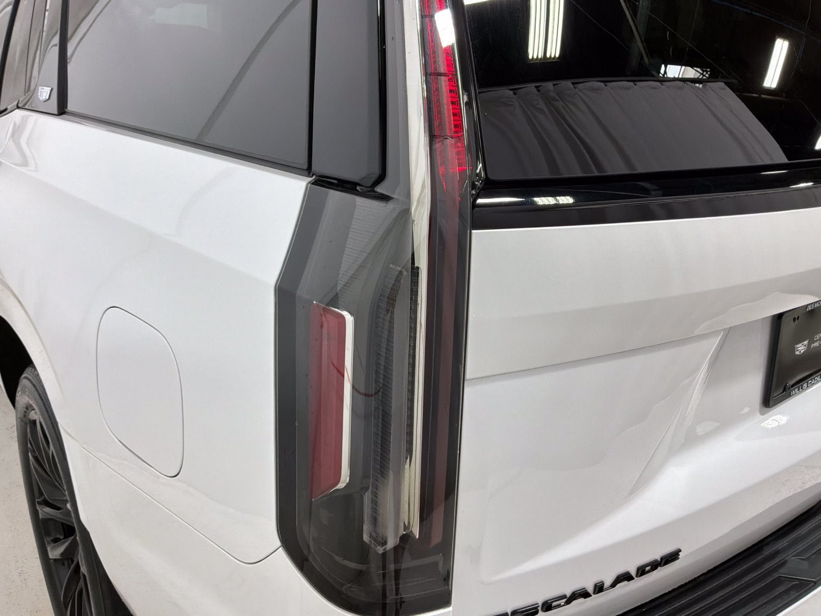 Used 2023 Cadillac Escalade Sport w/ LPO, ONYX Package AWD/4WD image 29