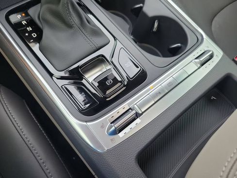 New 2026 Kia Carnival SX FWD image 28