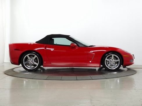 Used 2006 Chevrolet Corvette Convertible w/ Preferred Equipment Group image 12