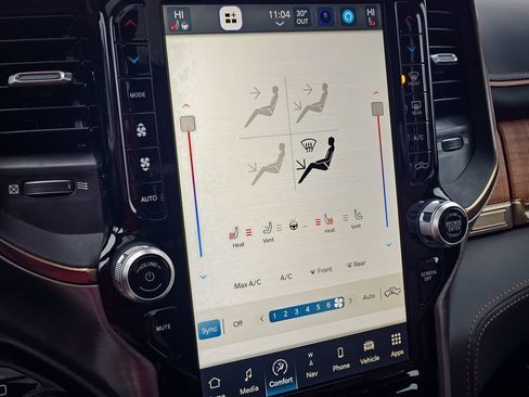 Certified 2023 RAM 1500 Limited image 31