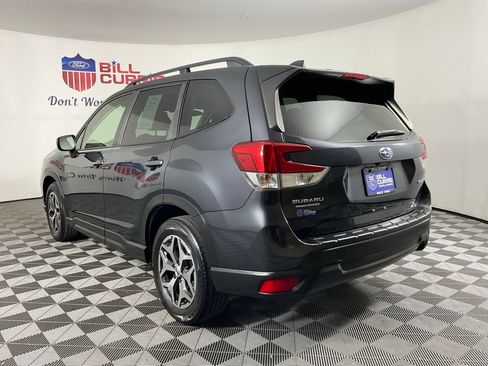 Used 2019 Subaru Forester Premium AWD/4WD image 5