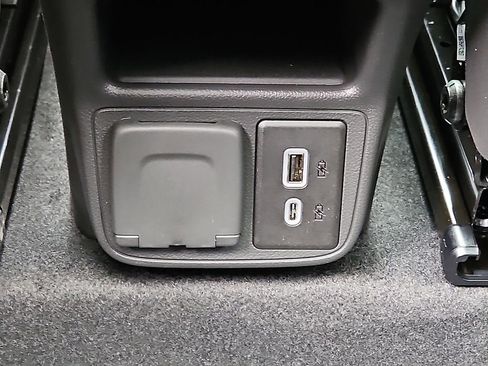 New 2026 Chevrolet TrailBlazer LT w/ Convenience Package FWD image 6