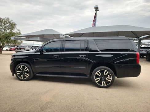Used 2018 Chevrolet Suburban Premier AWD/4WD image 5
