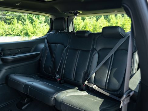 Used 2022 Jeep Wagoneer Series II RWD image 20